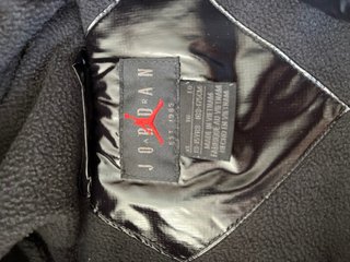 Chaqueta Jordan Negra Brillante