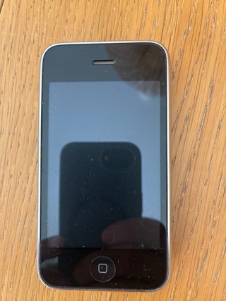 iPhone 2G 8GB Apple