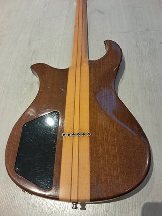 Country (MATSUMOKU) copia BC Rich Eagle neck-thru