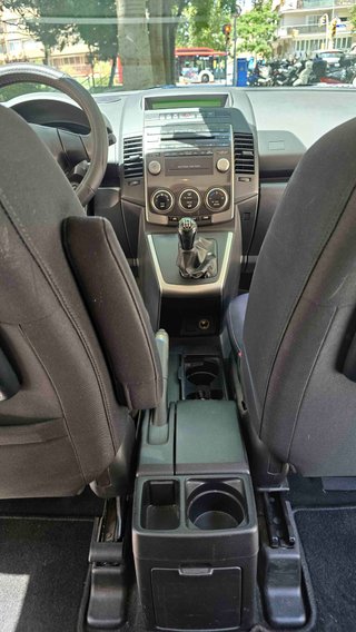Mazda 5  7 PLAZAS