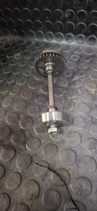 Eje balance Kawasaki KXF 450 2024