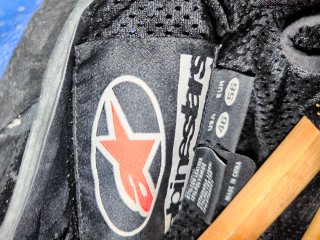 Mono de cuero para moto Alpinestars