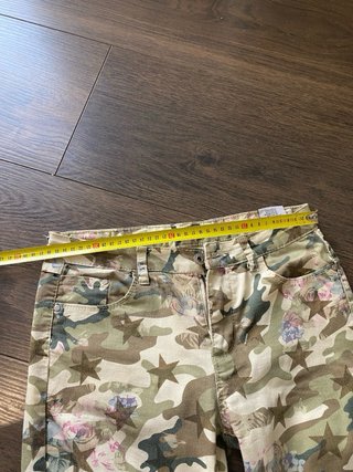 Pantalones pitillo camuflaje Place du Jour