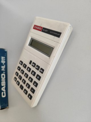 Calculadora Casio HL-811 Antigua