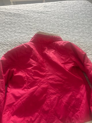 Cazadora verano fucsia y cenefa beige