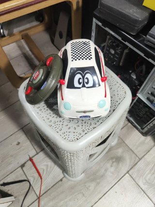 Auto telecomandata Chicco