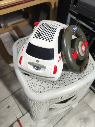 Auto telecomandata Chicco