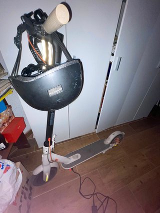 Mi Scooter 3 + Casco + Cargador + Cadena