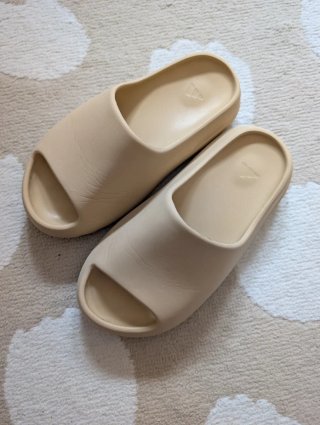 Chanclas Yeezy Slides Beige / Desert sand Talla 40
