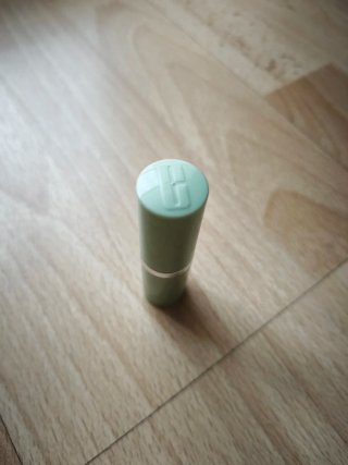 Barra de labios roja de clinique