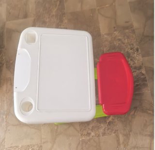 Pupitre infantil con asiento