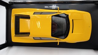 KKDC180517 KK Scale Ferrari Testarossa 1986 1/18