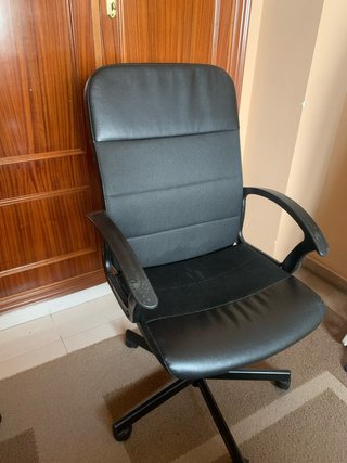 Silla de oficina negra, solo venta directa