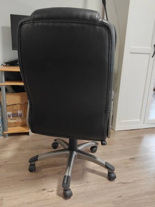 Silla de oficina Conforama negra