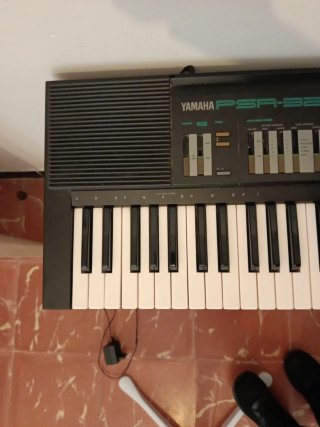 Piano Yamaha PSR-32