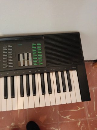 Piano Yamaha PSR-32