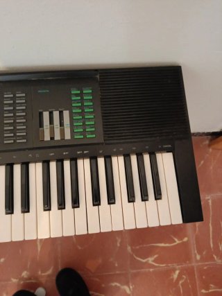 Piano Yamaha PSR-32