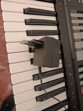 Piano Yamaha PSR-32