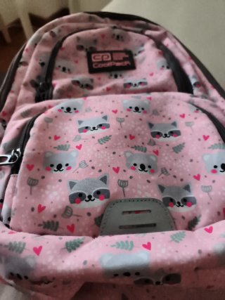 Mochila escolar Hello Kitty + Cuadro TODO 7€