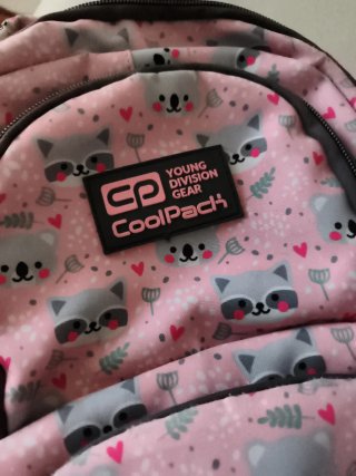 Mochila escolar Hello Kitty + Cuadro TODO 7€