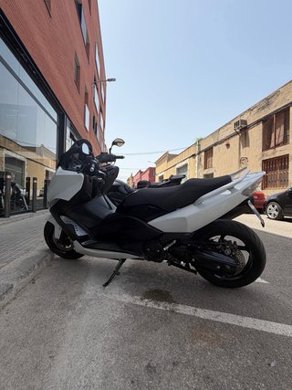 Yamaha TMAX 500 Maxi Scooter