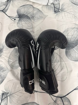 Guantes de Boxeo Doone Negros y Blancos
