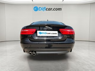 Jaguar XE 2.0 180 Pure 4p