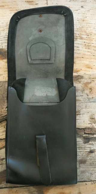 Cassius Alforja cuero moto