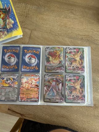 Carpeta Pokémon Trading Card Game y mas cartas