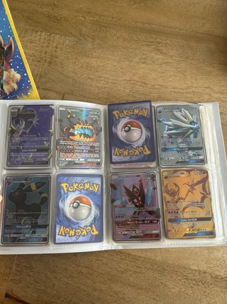 Carpeta Pokémon Trading Card Game y mas cartas