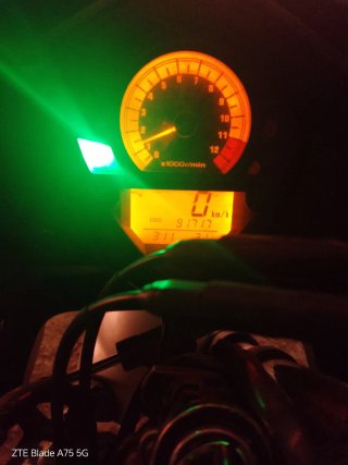 Suzuki SV-1000-S