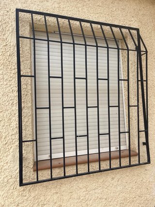Ventana aluminio con reja vendo 4