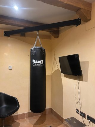 Saco de boxeo TAGOYA 150x40 + VIGA
