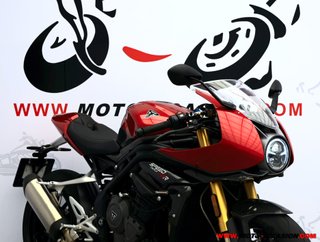 TRIUMPH SPEED TRIPLE 1200 RR