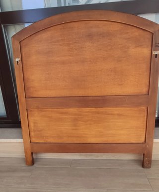 Cabecero de cama de madera