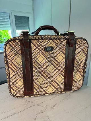Maleta y Bolsa de Viaje Mik Flyer