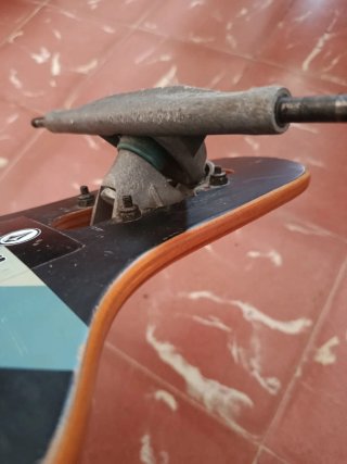 Longboard Globe sin ruedas