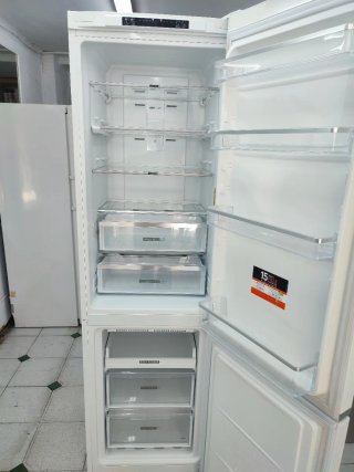 Nevera marca Whirlpool 200/60cm clase E con garant