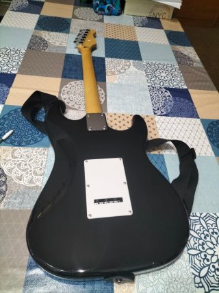 Guitarra Eléctrica para Zurdos Negra