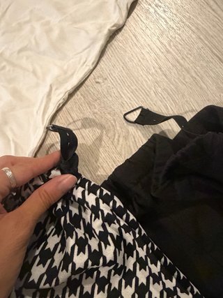 Ropa de maternidad azul y blanca