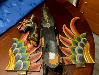 Figura dragón madera tallada a mano