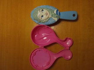 Pack Barbie y Frozen Peine y Cepillo