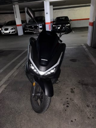 Honda PCX 125cc 2025 Negra