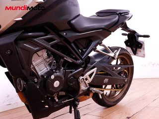 HONDA CB 125 R