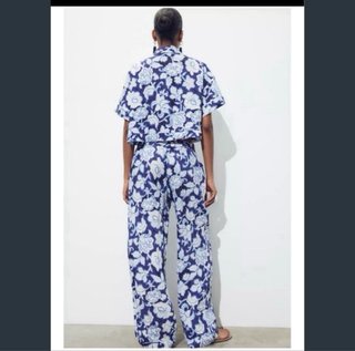 Conjunto Zara Estampado Floral Azul y Blanco