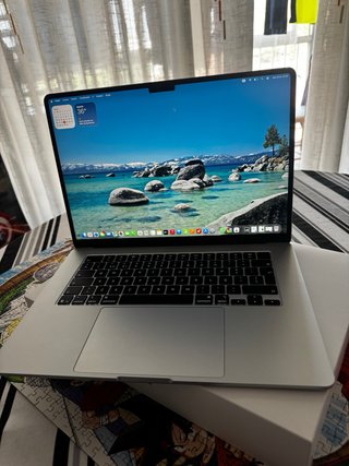 MacBook Air 15 M4 2025