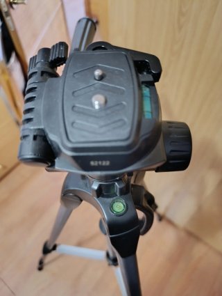 Trípode Alpha 2200 Design para cámara