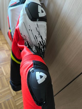 Chaqueta REV'IT Quantum 2 Pro Air cuero + protec.