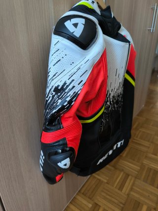 Chaqueta REV'IT Quantum 2 Pro Air cuero + protec.