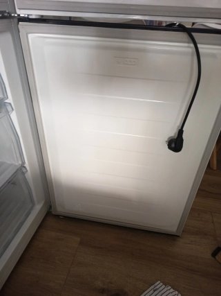 Frigorífico  combi no frost Hisense blanco ,3 años